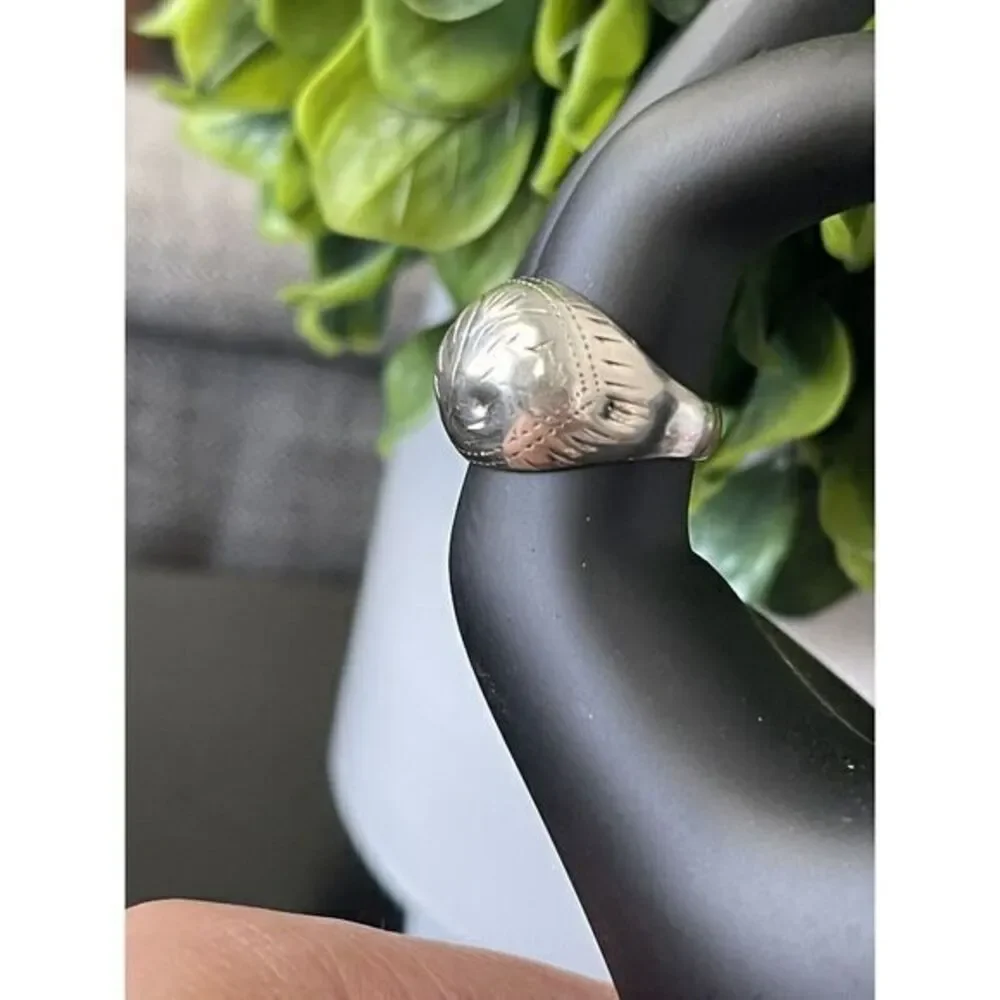 Sterling‎ Silver Etched Dome Ring 925 Size 7.25